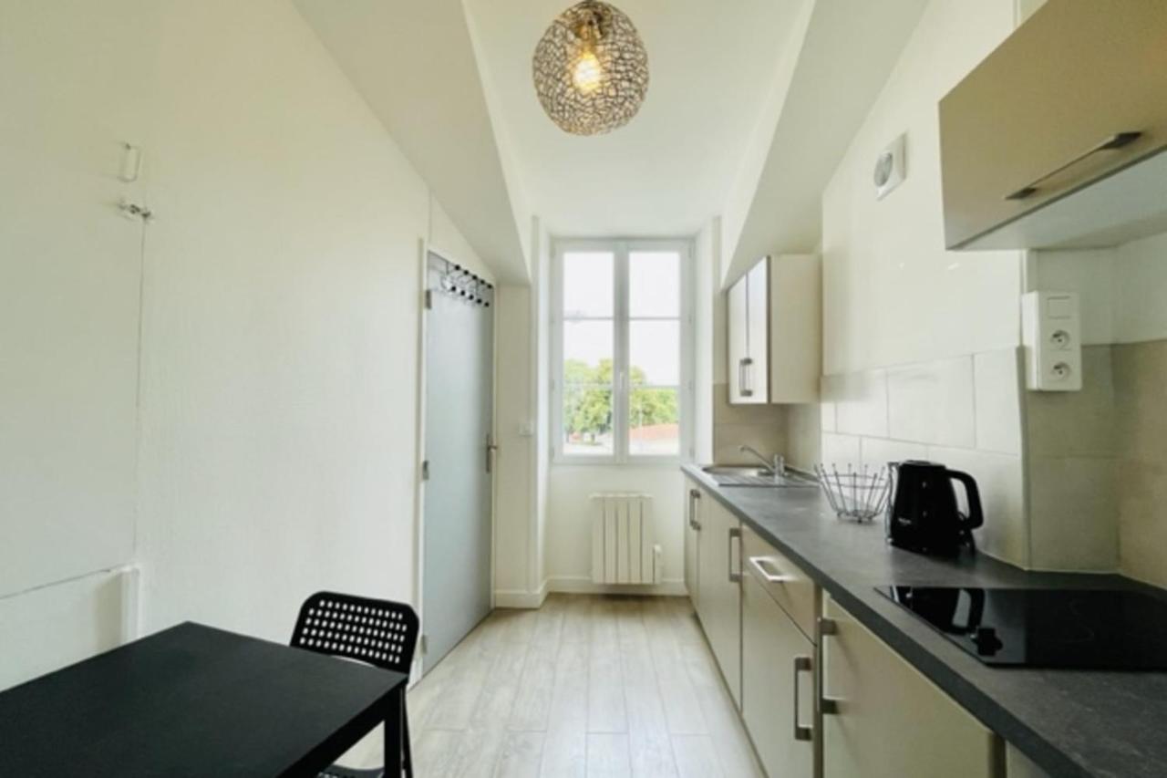 Apartament Studio Traversant Historic Center La Rochelle  Zewnętrze zdjęcie